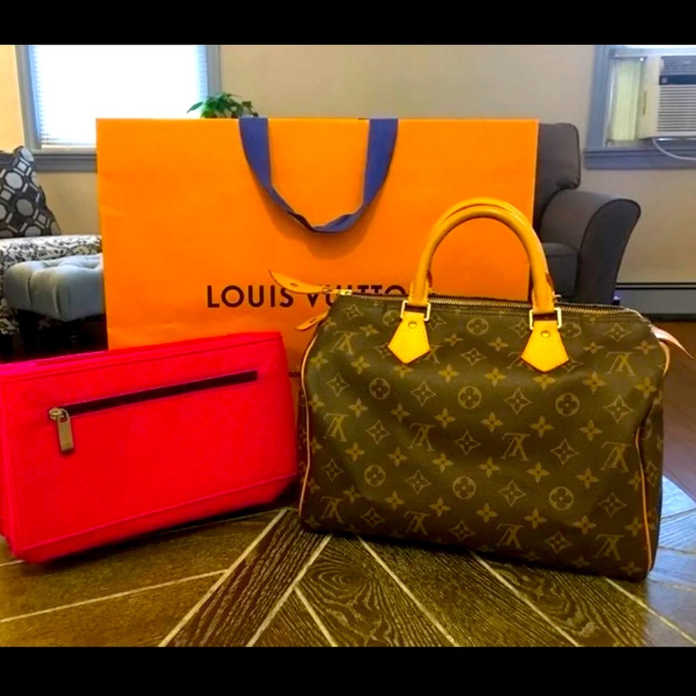 Lv speedy 30 , great. Condition